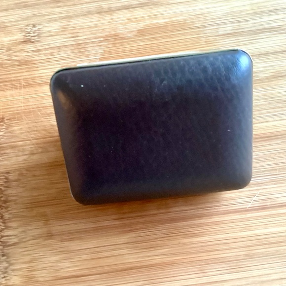 Vtg Bulova Travel Alarm Clock Wind-Up Gold/Brown Leather Case Tested/Works Japan - Picture 4 of 16